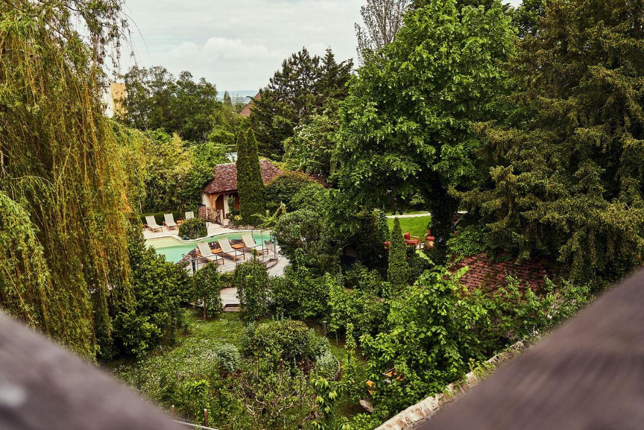 Relais Bernard Loiseau Hotel Saulieu Exterior photo
